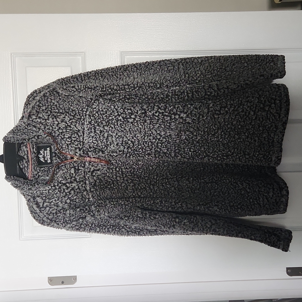 Alpine Sherpa 1/4 zip Jacket  sz L